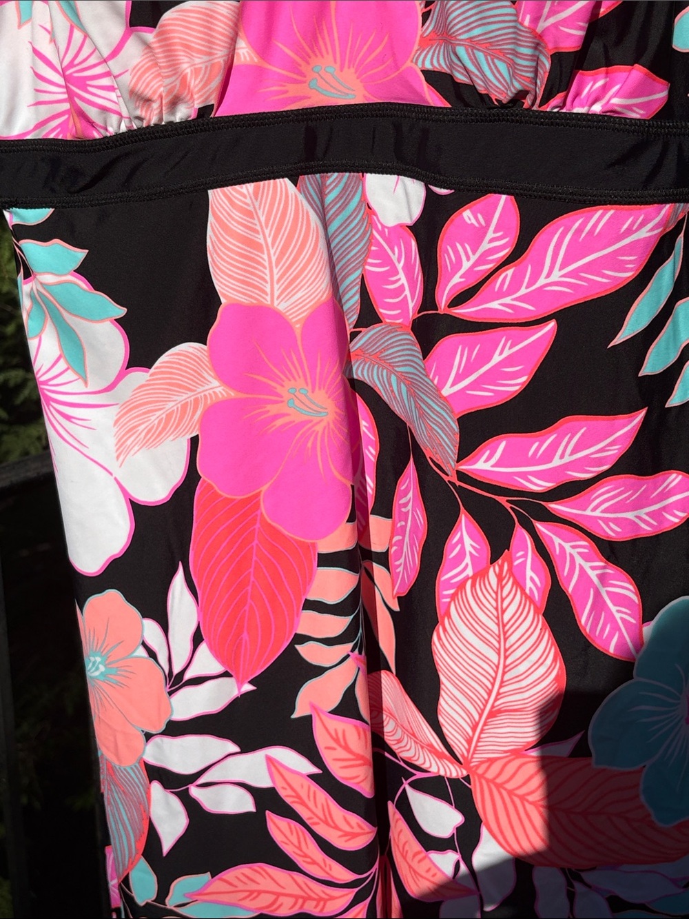 ZeroXposur Black Tropical Floral swim Dress with Pink floral accents sz L - Picture 3 of 10